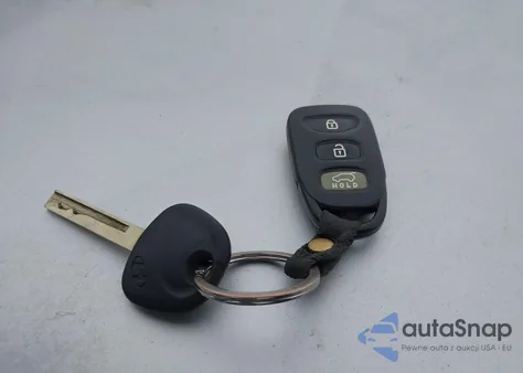 2014 Hyundai Elantra Gt z USA, uszkodzony, nr VIN KMHD35LH3EU174776